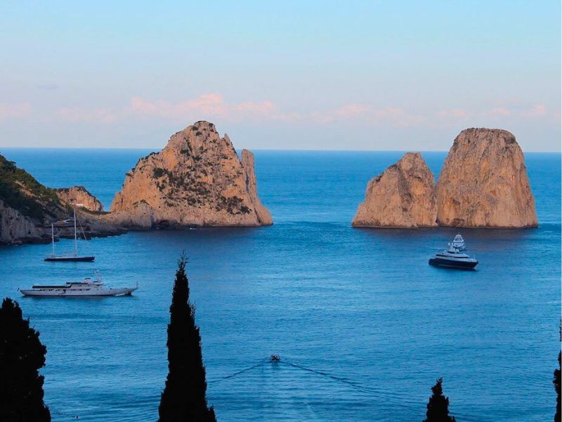 Boat excursion to Capri from Rome